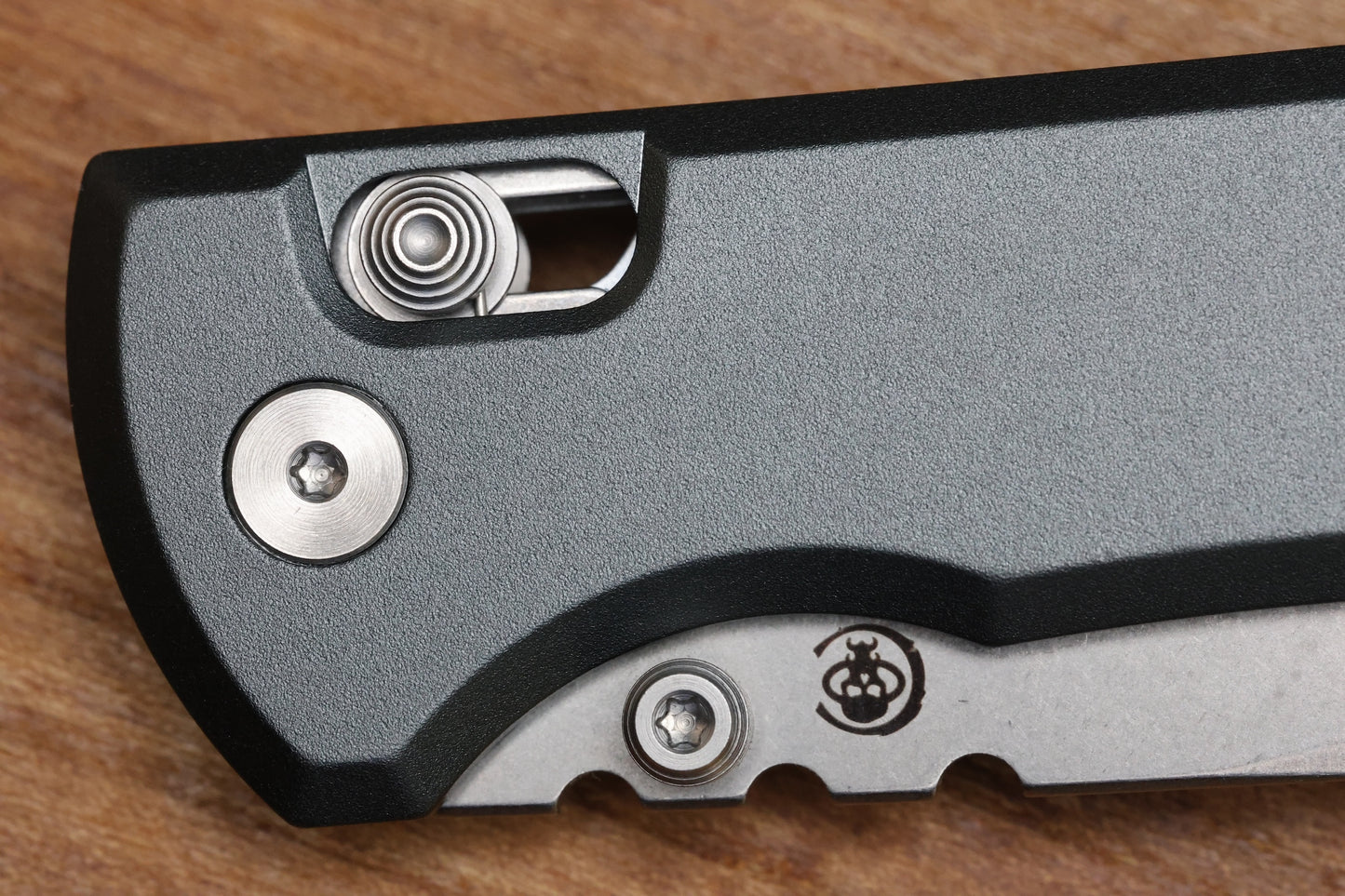 CHAVES KNIVES X-LOCK W/ GRAY ALUMINUM HANDLES & STONEWASH D2