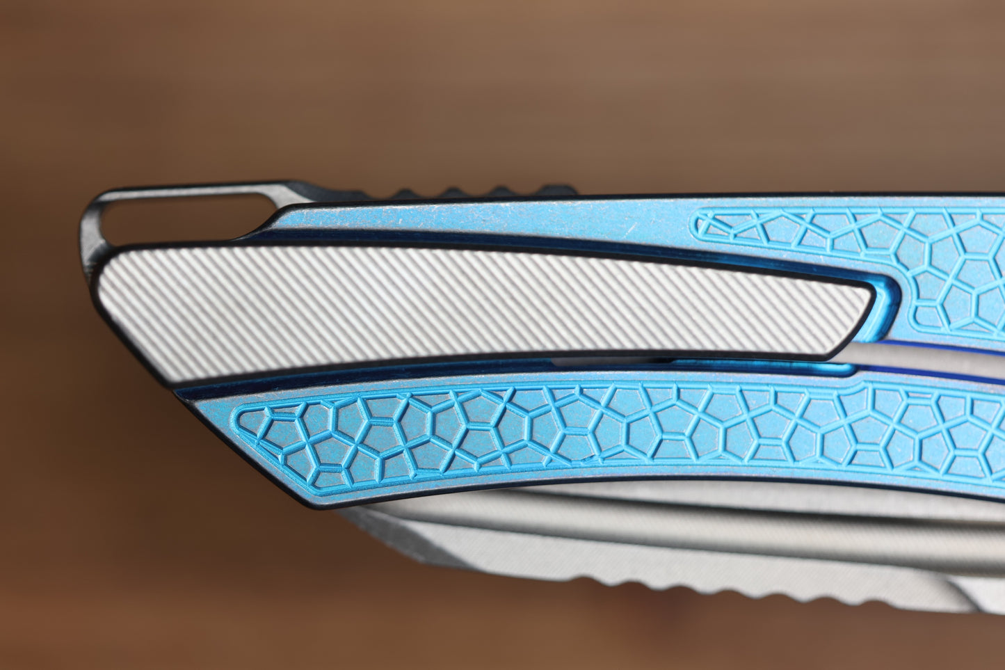 MACHINEWISE MOJAVE #1392 MILLED PATTERN BLUE ANO TITANIUM AND S90V BLADE
