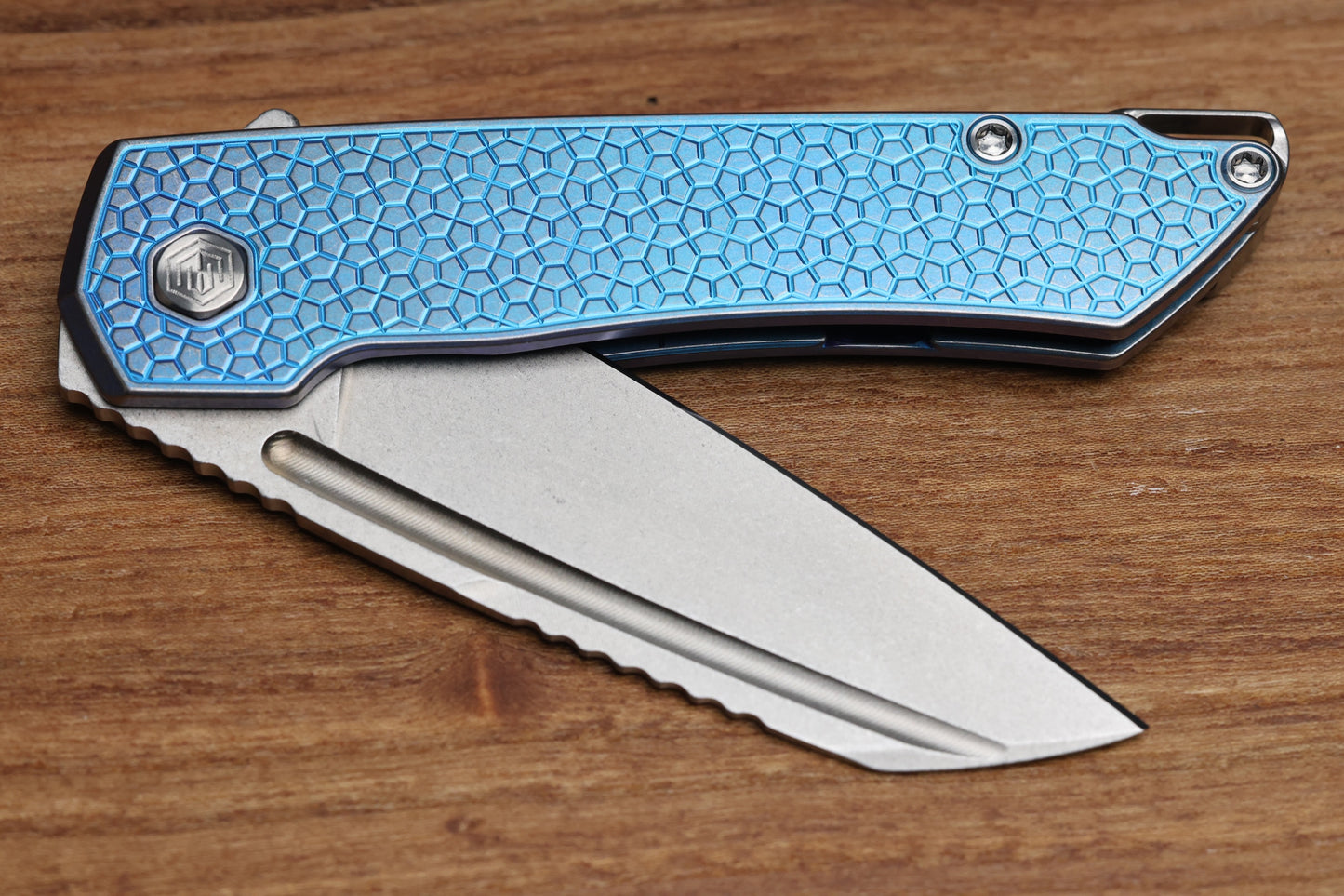 MACHINEWISE MOJAVE #1392 MILLED PATTERN BLUE ANO TITANIUM AND S90V BLADE