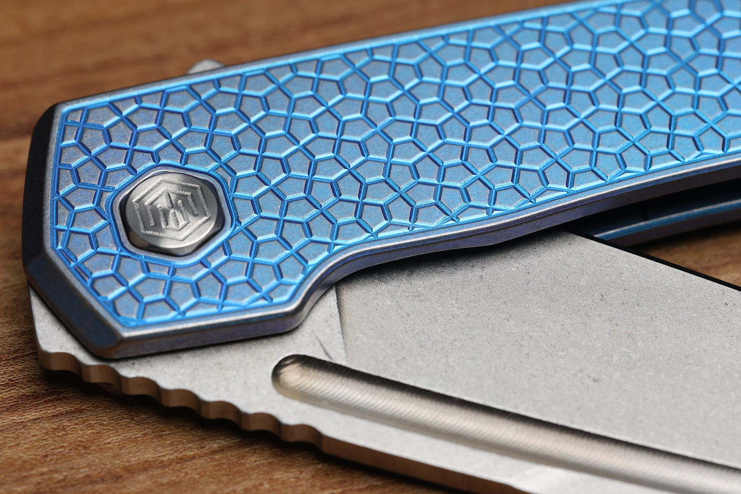 MACHINEWISE MOJAVE #1392 MILLED PATTERN BLUE ANO TITANIUM AND S90V BLADE