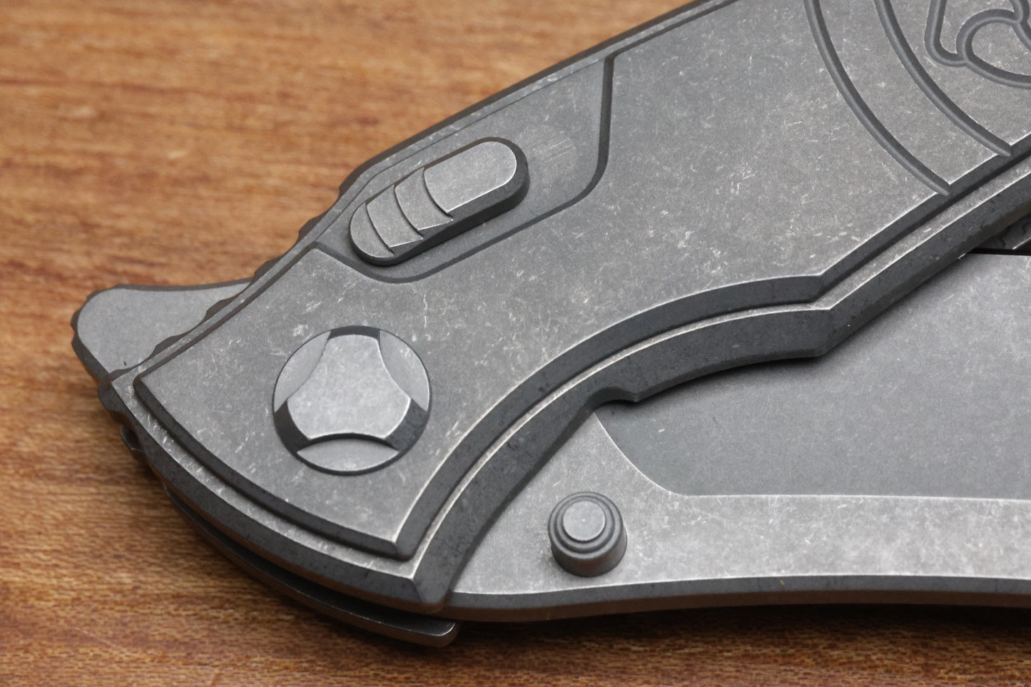 HAWK KNIFE DESIGNS TALON STONEWASHED M390 BLADE, TITANIUM HANDLE SCALES