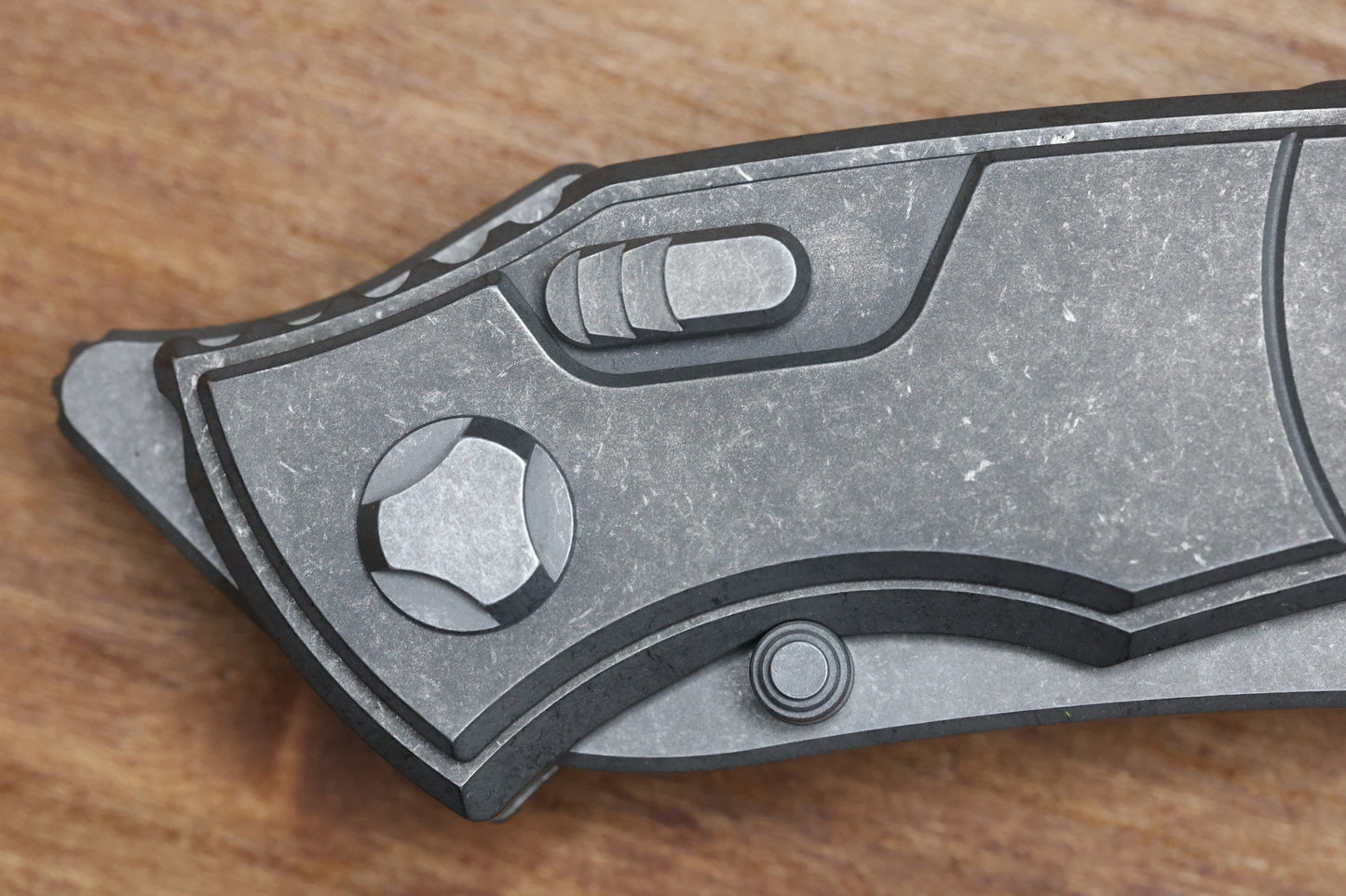 HAWK KNIFE DESIGNS TALON STONEWASHED M390 BLADE, TITANIUM HANDLE SCALES