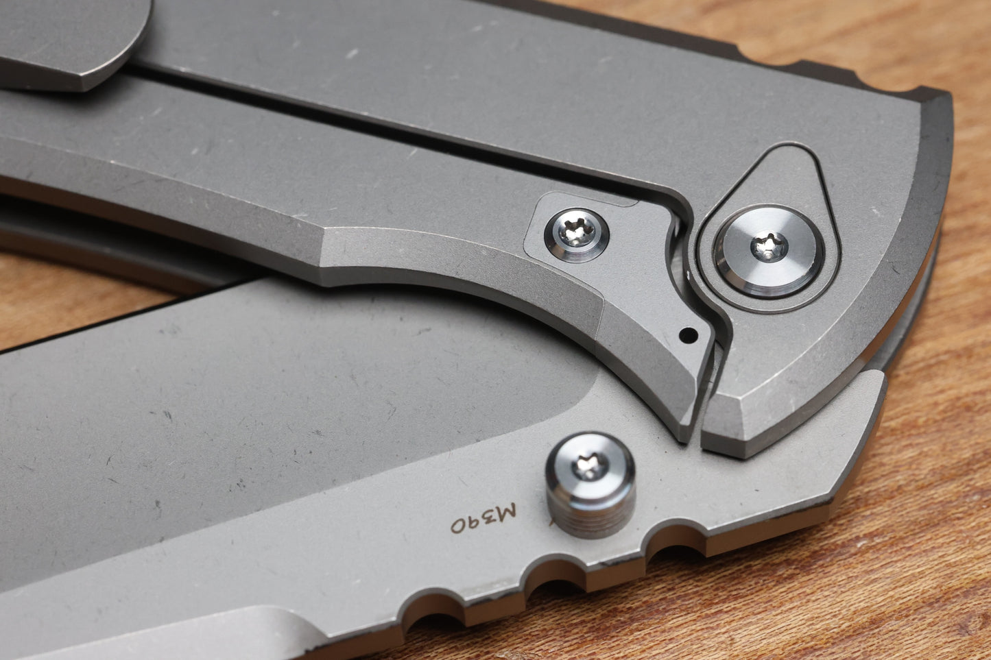 CHAVES INTEGRAL REDENCION 229 SW SMOOTH TITANIUM MAGNETIC INLAY SW DROP POINT