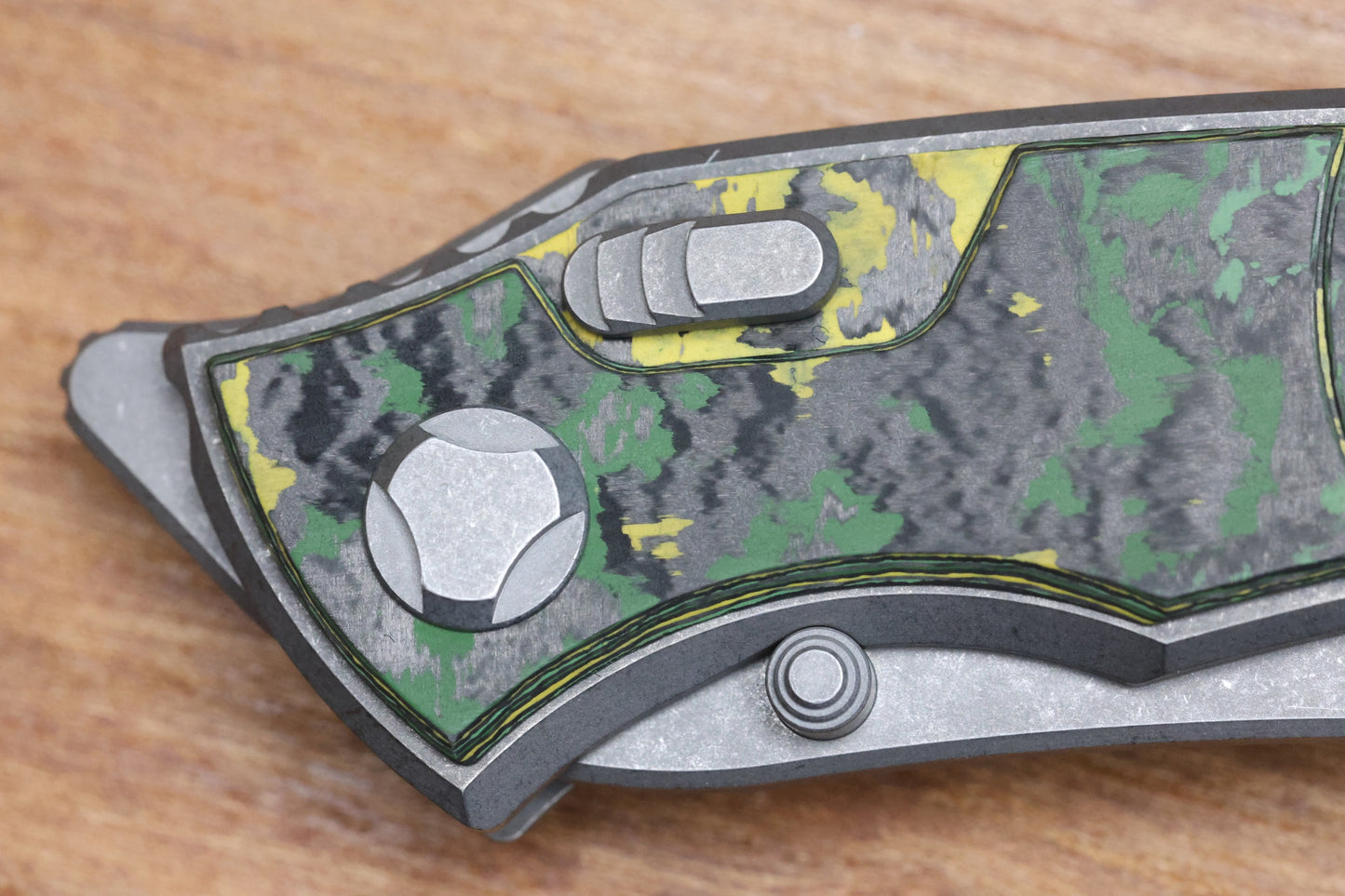 HAWK KNIFE DESIGNS TALON STONEWASHED M390 BLADE, TOXIC STORM FAT CARBON HANDLE OVERLAYS