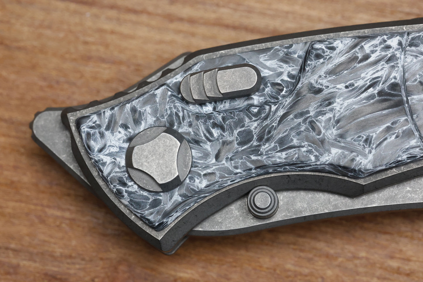 HAWK KNIFE DESIGNS TALON STONEWASHED M390 BLADE, POLAR FAT CARBON HANDLE OVERLAYS