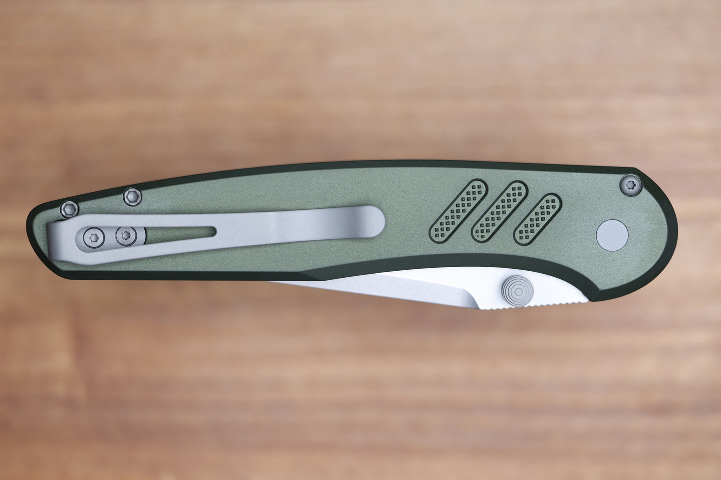 PRO-TECH AVALON PEACE NEIGHBOR W/ KNURLED GREEN ALUMINUM HANDLE & MAGNACUT PN1101-GREEN