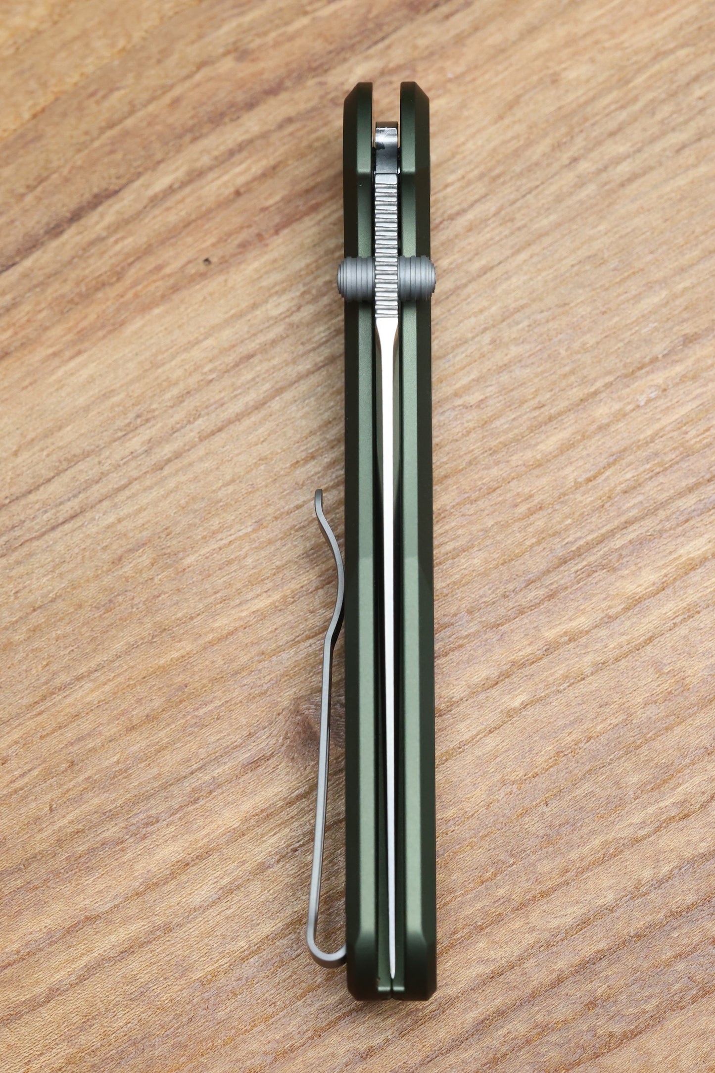 PRO-TECH AVALON PEACE NEIGHBOR W/ KNURLED GREEN ALUMINUM HANDLE & MAGNACUT PN1101-GREEN