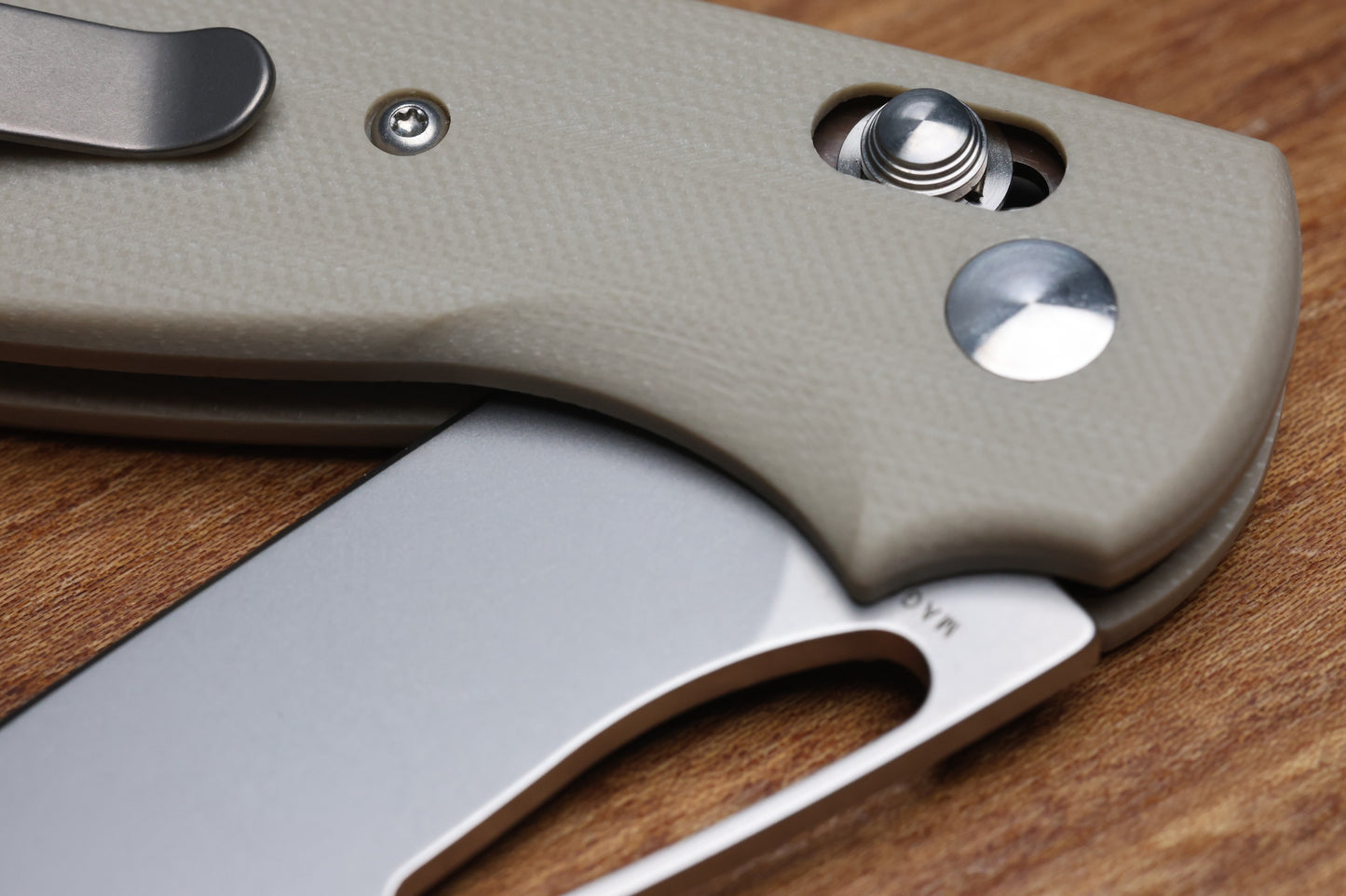 THREE RIVERS MANUFACTURING BULLDOG REV B RIVER-LOK DESERT TAN G10 MAGNACUT BLADE