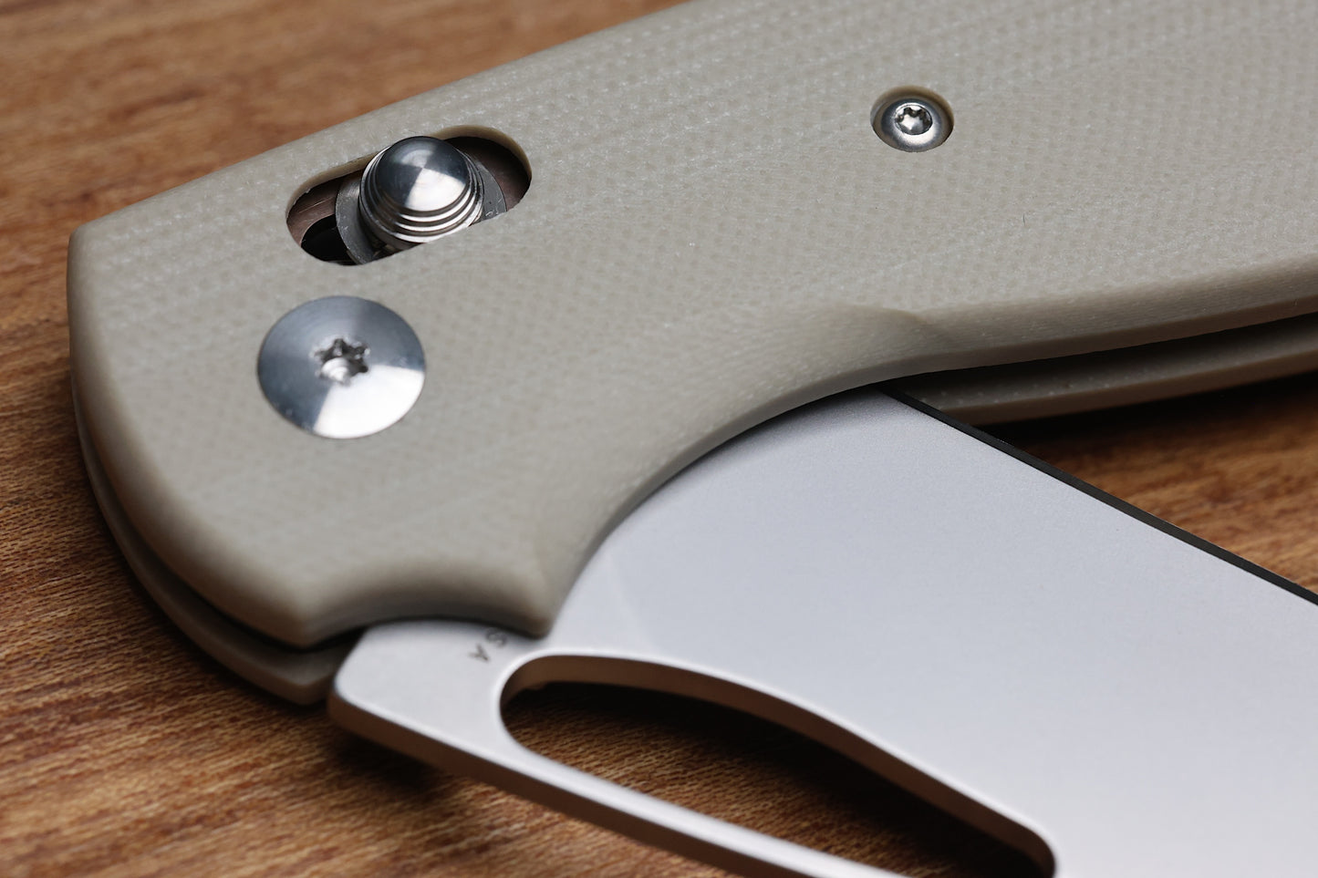 THREE RIVERS MANUFACTURING BULLDOG REV B RIVER-LOK DESERT TAN G10 MAGNACUT BLADE