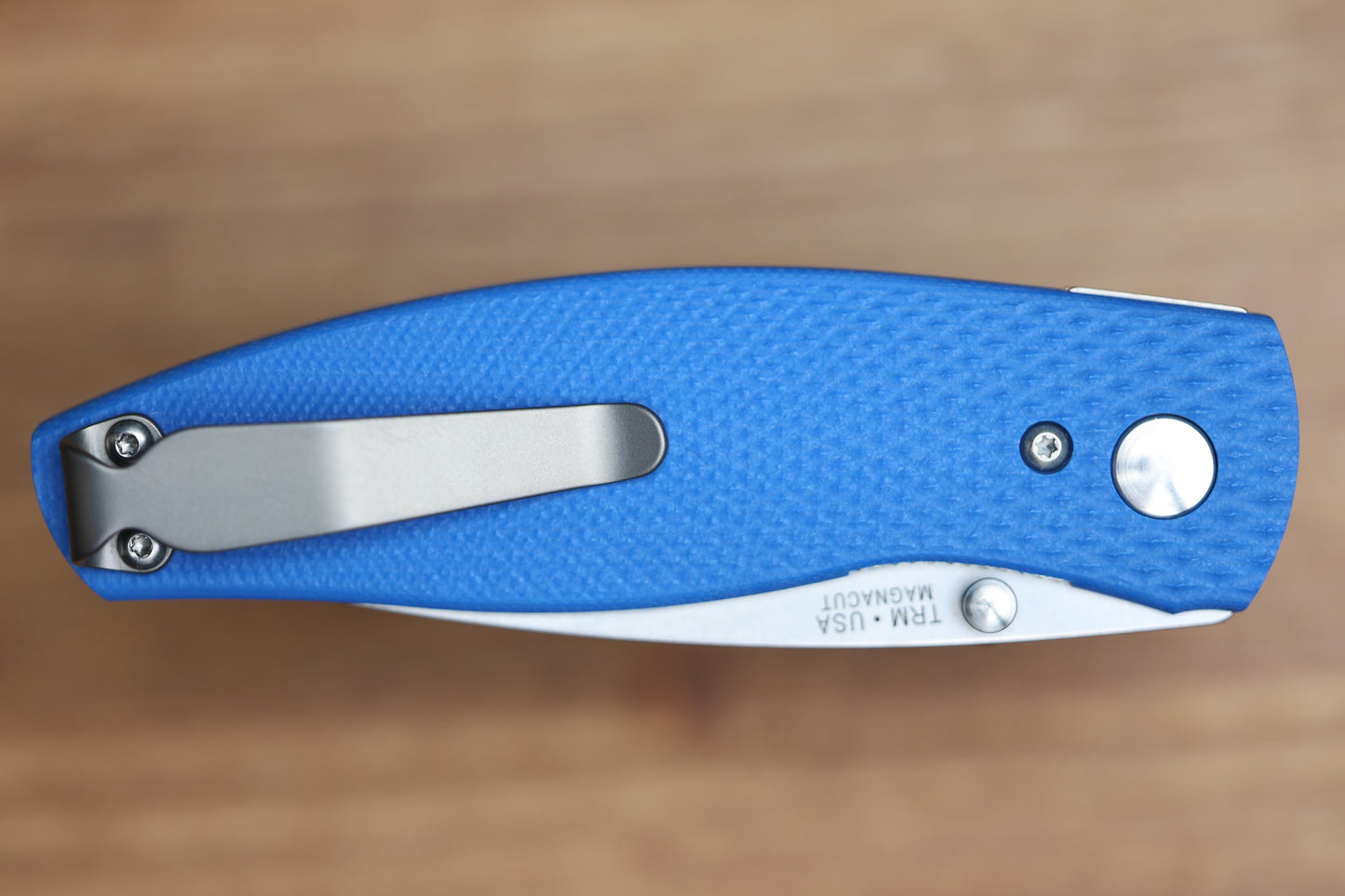 THREE RIVERS MANUFACTURING NEUTRON 2 LIZARD SKIN ROYAL BLUE G10 MAGNACUT BLADE