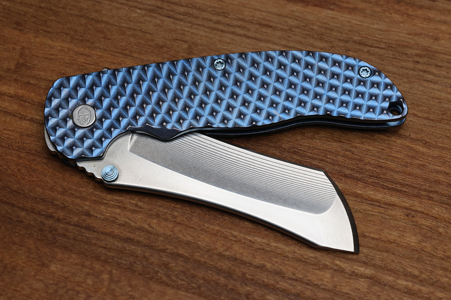 GRIMSMO NORSEMAN #7082 DIAMOND PATTERNED BLUE - RWL 34 STONEWASHED BLADE