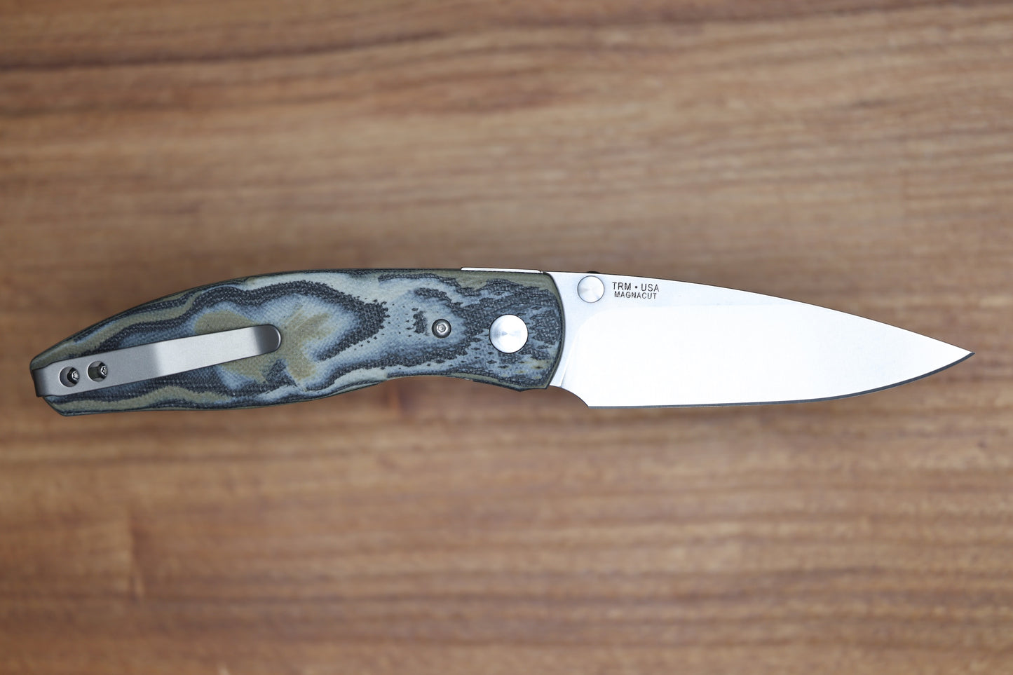 THREE RIVERS MANUFACTURING ATOM LIZARD SKIN MIDNIGHT JUNGLE G10 MAGNACUT BLADE