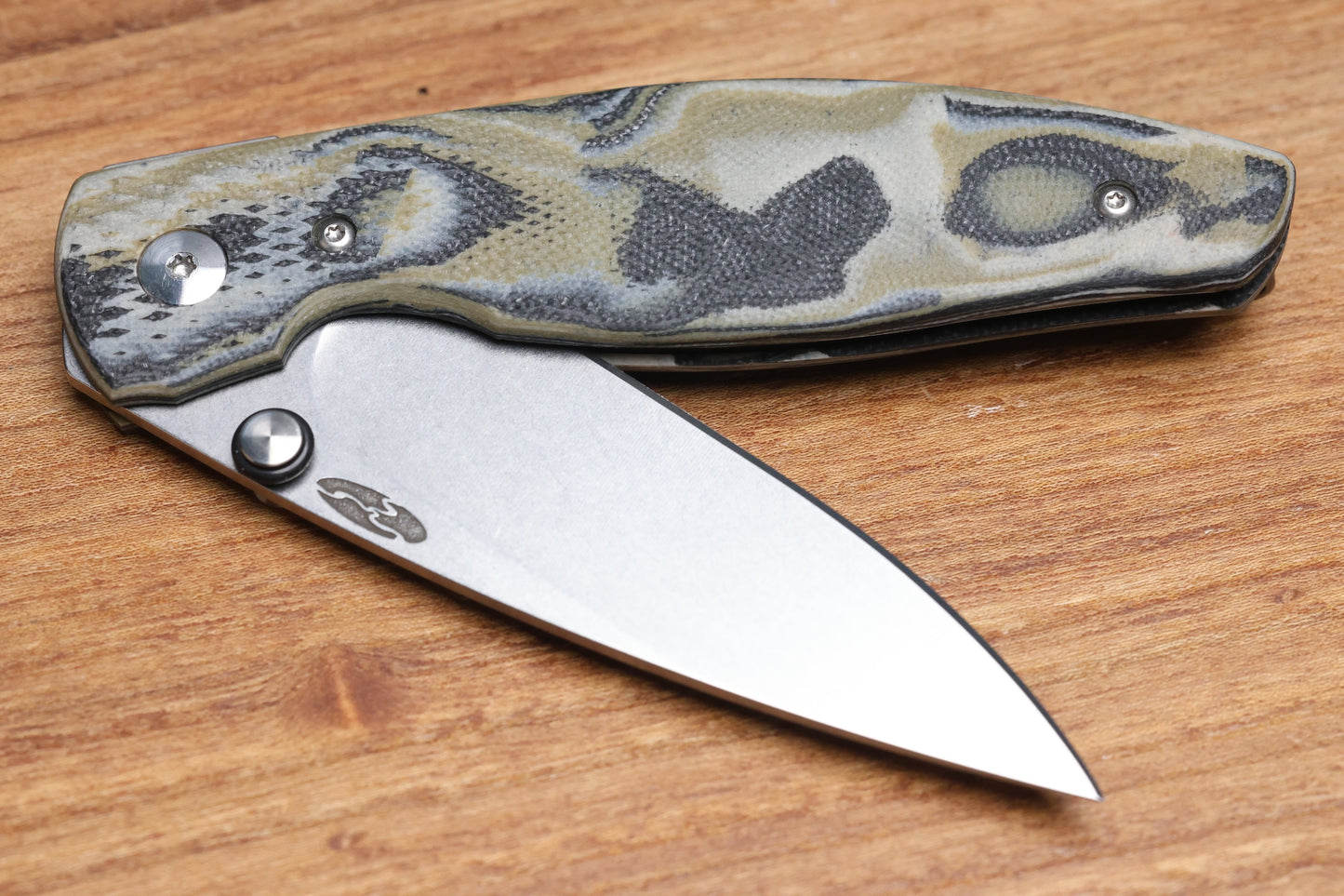 THREE RIVERS MANUFACTURING ATOM LIZARD SKIN MIDNIGHT JUNGLE G10 MAGNACUT BLADE