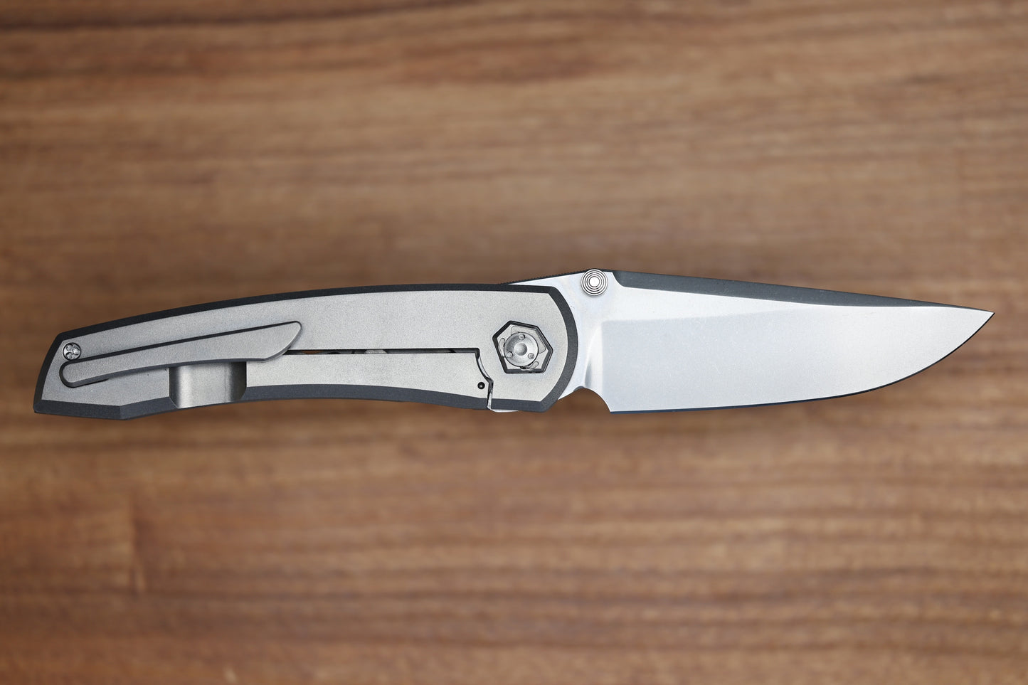 SHARKNIVCO WAKA V4.9 GILLS TITANIUM FRAME LOCK RWL34 POLISHED STONEWASH