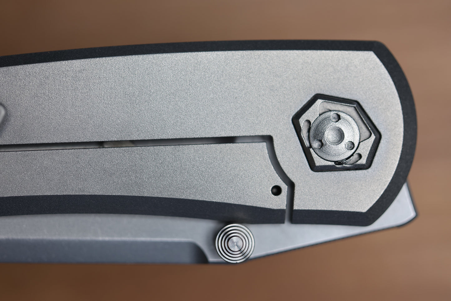 SHARKNIVCO WAKA V4.9 GILLS TITANIUM FRAME LOCK RWL34 POLISHED STONEWASH