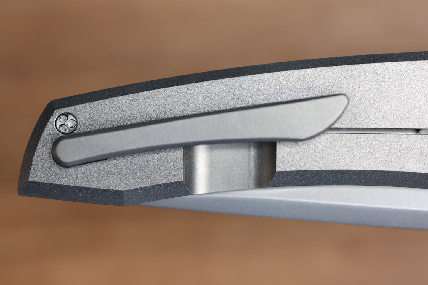 SHARKNIVCO WAKA V4.9 GILLS TITANIUM FRAME LOCK RWL34 POLISHED STONEWASH