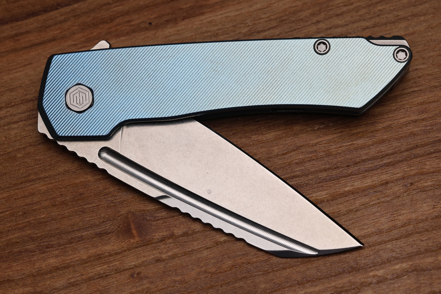 MACHINEWISE MOJAVE #683 - BLUE FADE FINE STEP TITANIUM HANDLE AND S90V BLADE