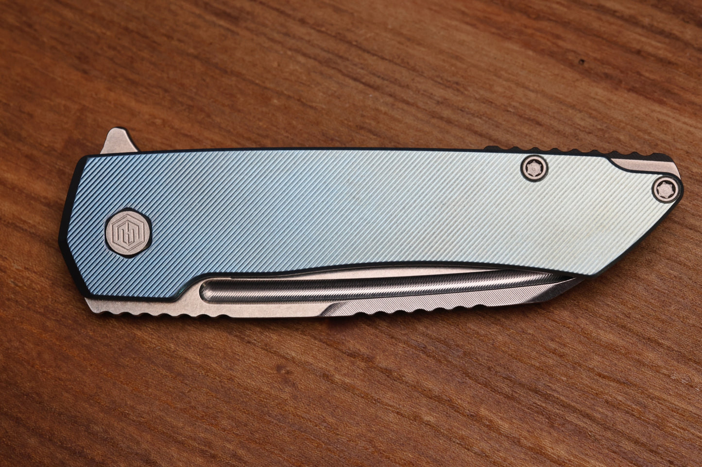 MACHINEWISE MOJAVE #683 - BLUE FADE FINE STEP TITANIUM HANDLE AND S90V BLADE