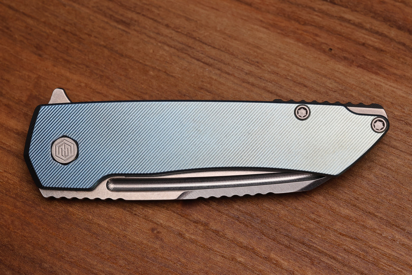 MACHINEWISE MOJAVE #683 - BLUE FADE FINE STEP TITANIUM HANDLE AND S90V BLADE