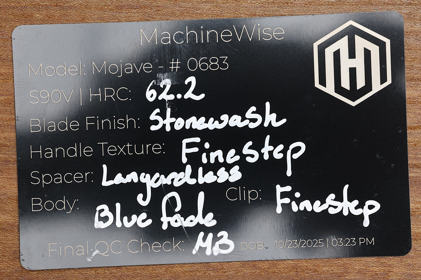 MACHINEWISE MOJAVE #683 - BLUE FADE FINE STEP TITANIUM HANDLE AND S90V BLADE