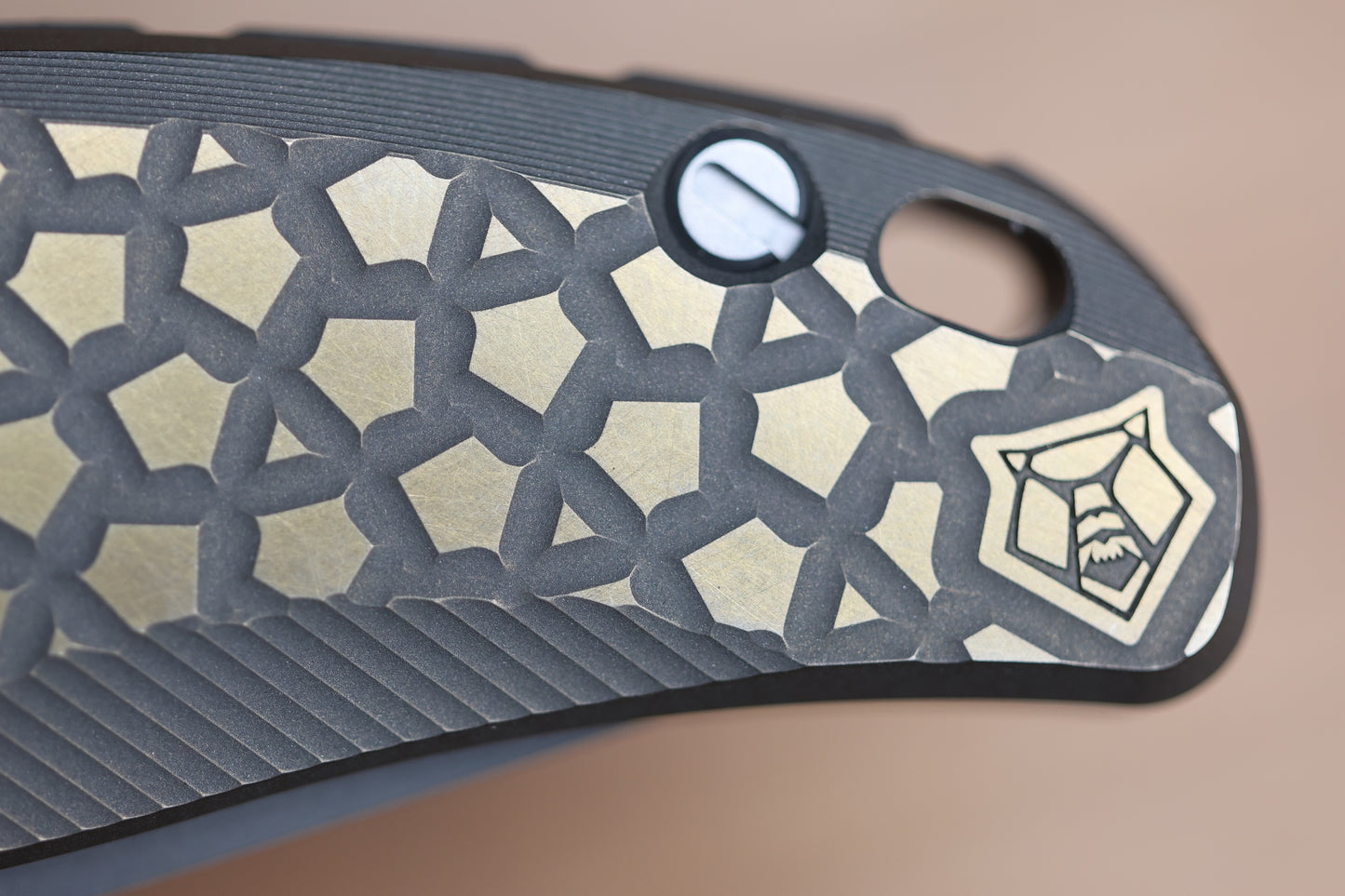 SHIROGOROV STELLAR BEAR PATTERN – BRONZE TITANIUM HANDLE – M390 BLADE – MRBS