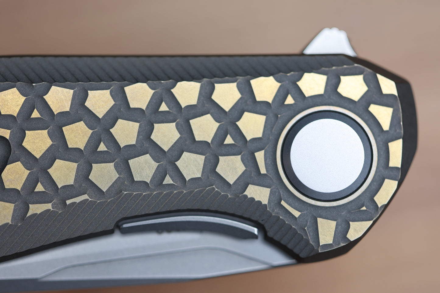SHIROGOROV STELLAR BEAR PATTERN – BRONZE TITANIUM HANDLE – M390 BLADE – MRBS