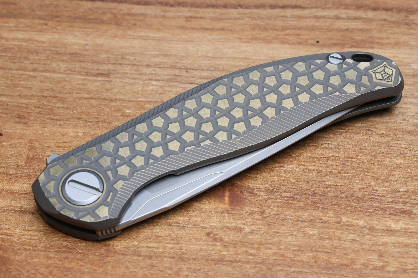 SHIROGOROV STELLAR BEAR PATTERN – BRONZE TITANIUM HANDLE – M390 BLADE – MRBS