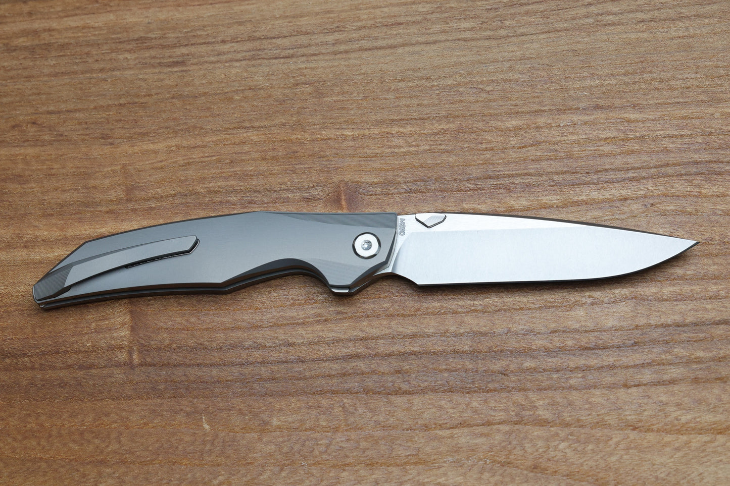 KOENIG KNIVES XENON - SMOOTH TITANIUM HANDLE - SILVER HARDWARE - BURNISHED W/ POLISHED FLATS M390 BLADE