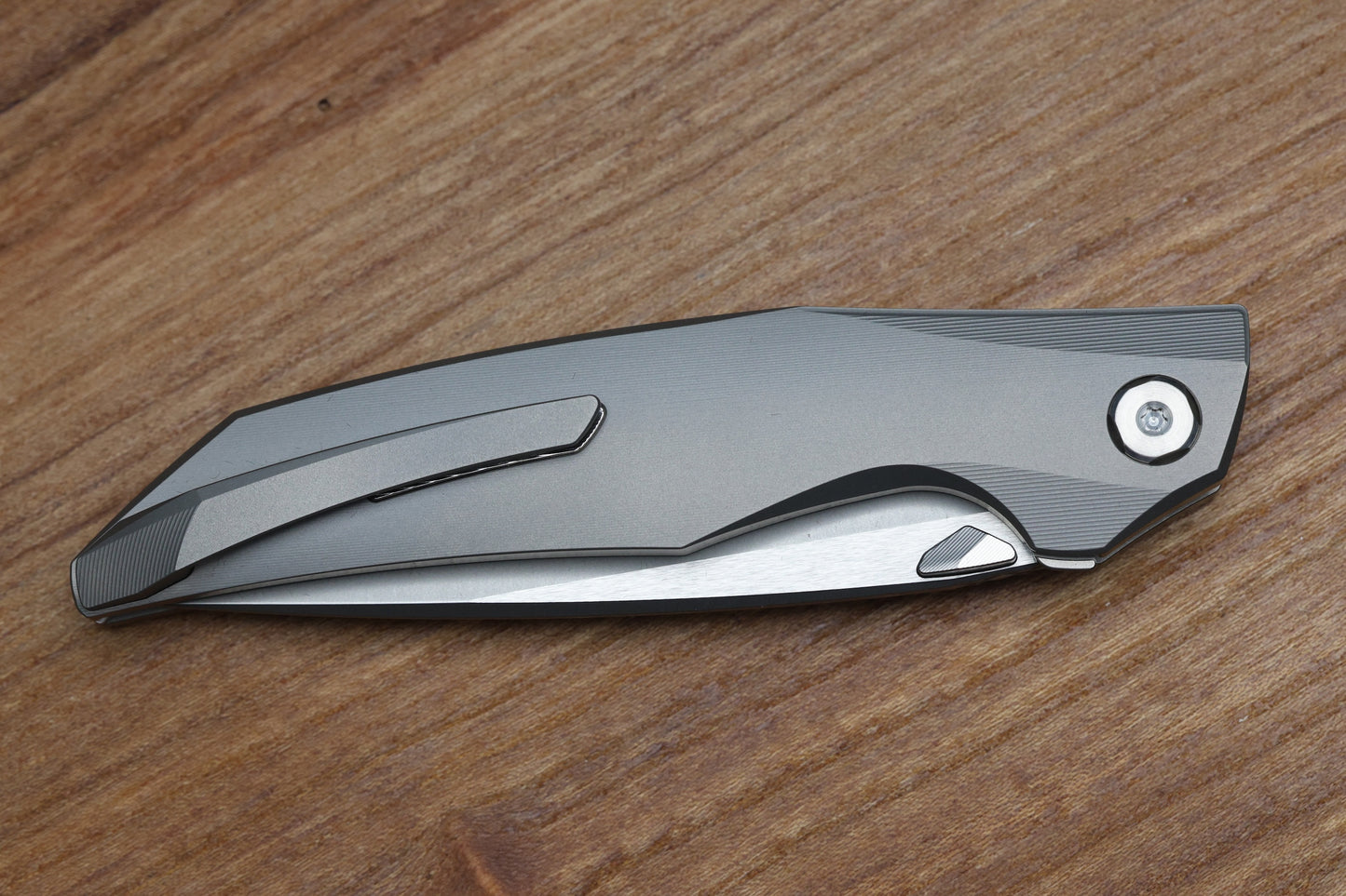KOENIG KNIVES XENON - SMOOTH TITANIUM HANDLE - SILVER HARDWARE - BURNISHED W/ POLISHED FLATS M390 BLADE