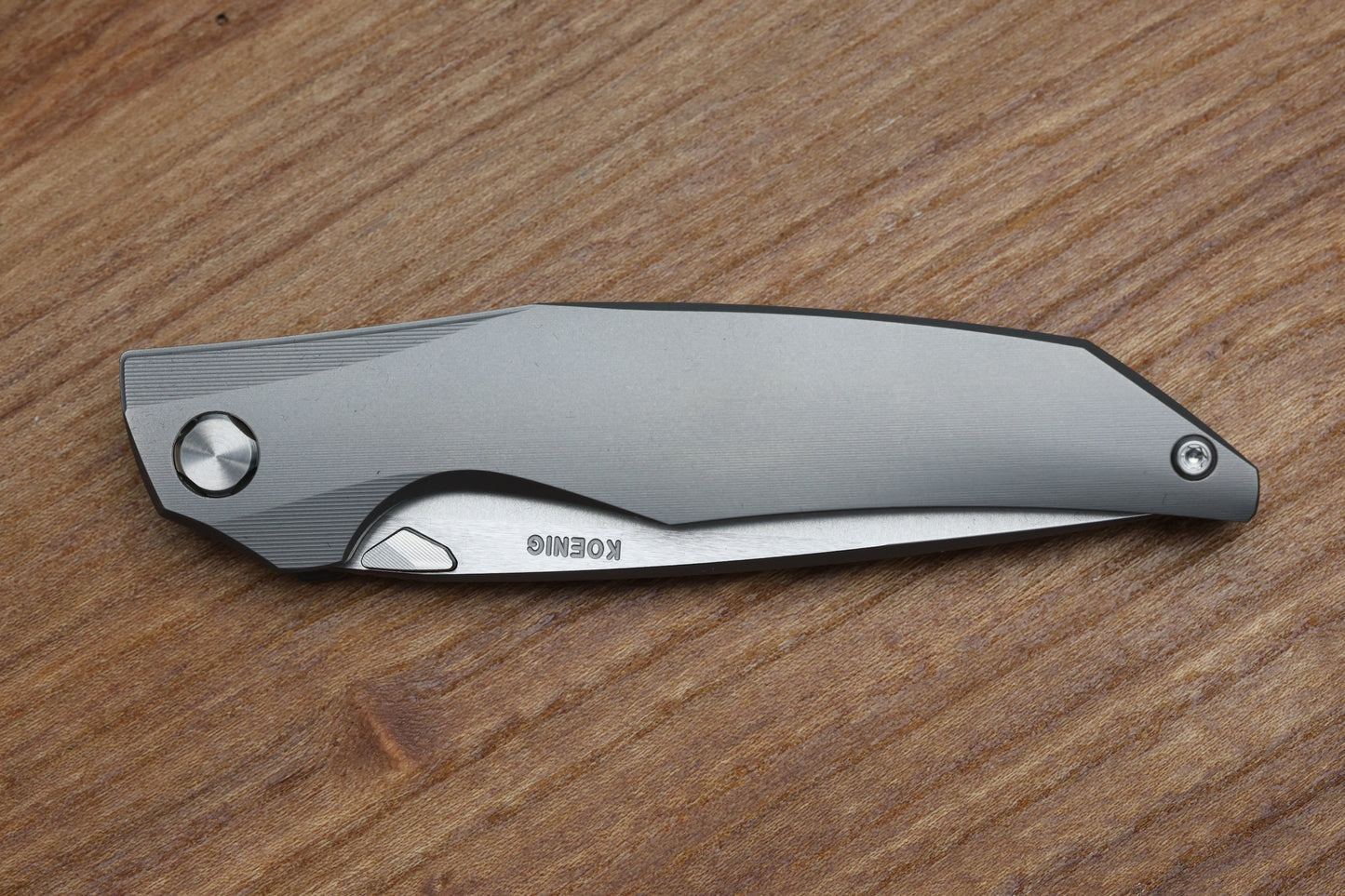 KOENIG KNIVES XENON - SMOOTH TITANIUM HANDLE - SILVER HARDWARE - BURNISHED W/ POLISHED FLATS M390 BLADE