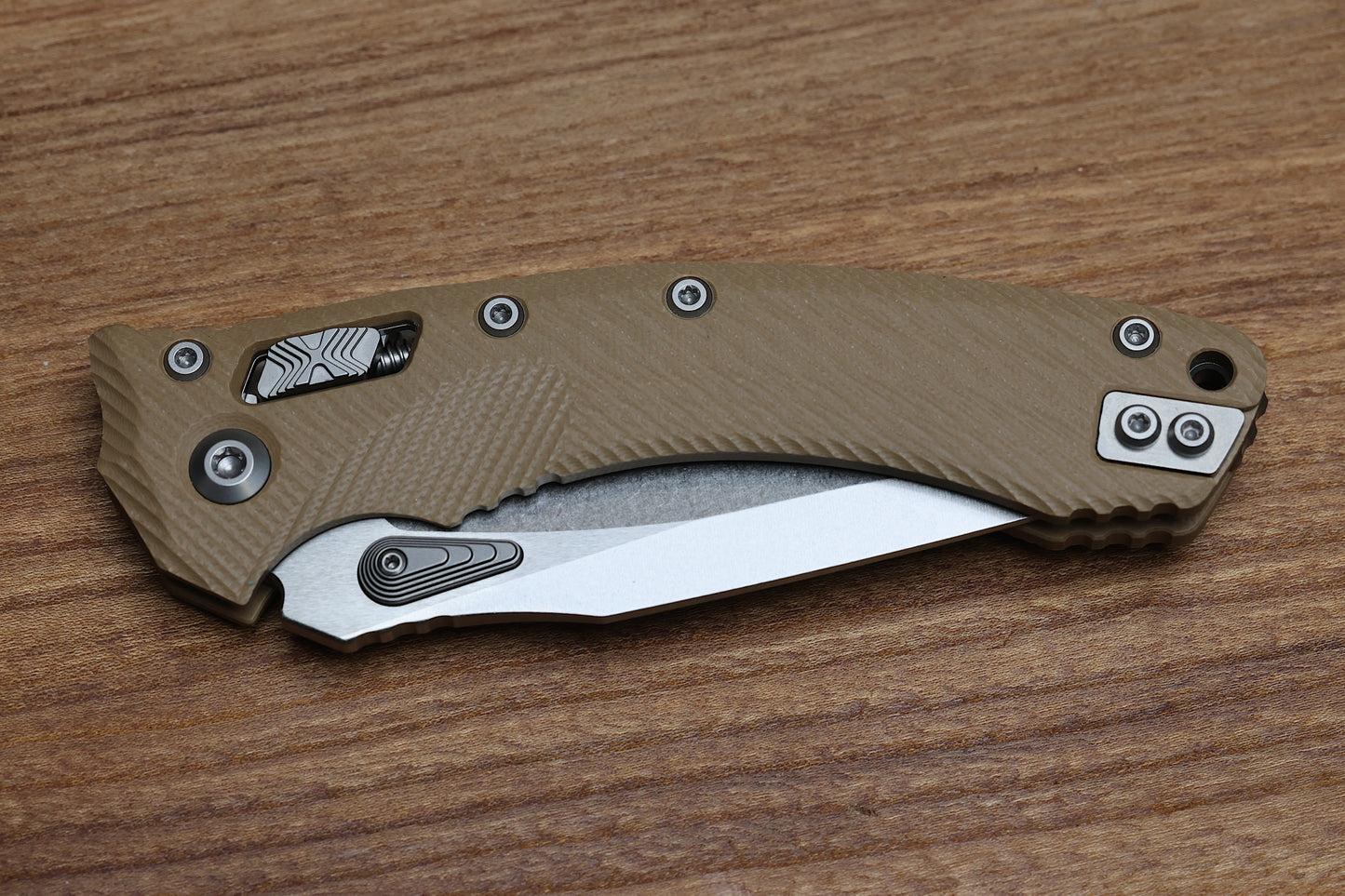 MICROTECH AMPHIBIAN RAM LOK TAN FLUTED G-10 & STONEWASH M390MK 137RL-10 FLGTTA