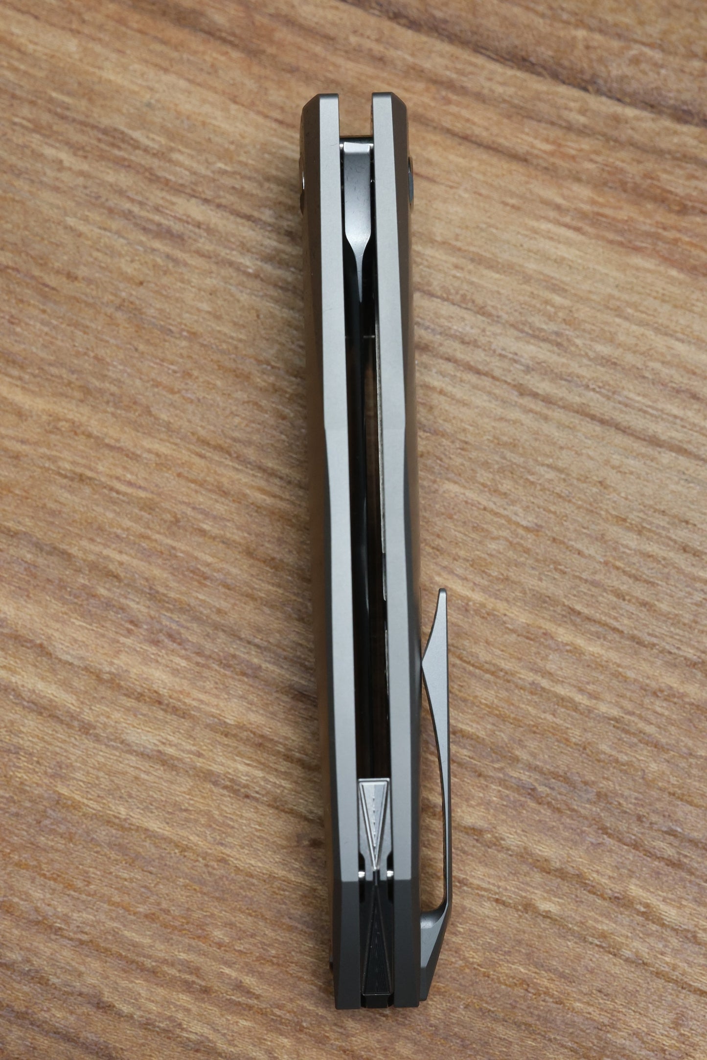 KOENIG KNIVES XENON - SMOOTH TITANIUM HANDLE - SILVER HARDWARE - BURNISHED W/ POLISHED FLATS M390 BLADE