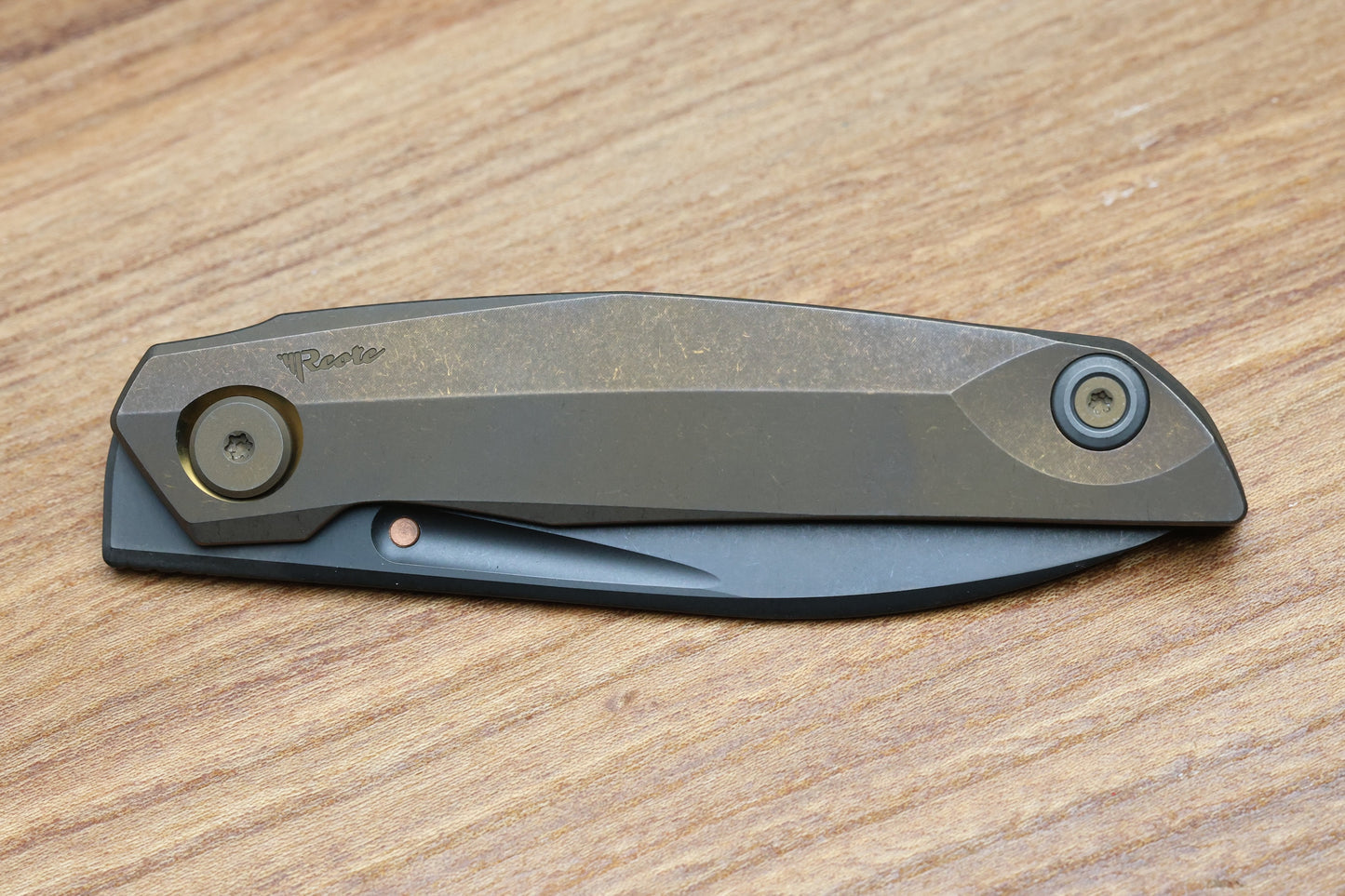 REATE KNIVES VULPEX VK ANUB TITANIUM DARK BRONZE - BLACK DLC ELMAX BLADE