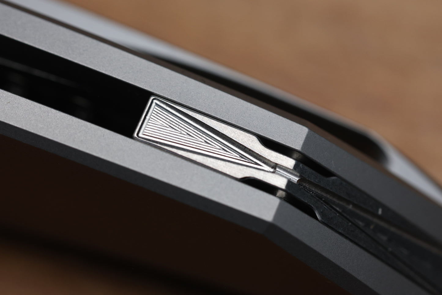 KOENIG KNIVES XENON - SMOOTH TITANIUM HANDLE - SILVER HARDWARE - BURNISHED W/ POLISHED FLATS M390 BLADE