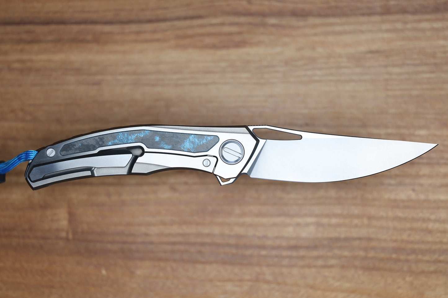 SHIROGOROV QUANTUM BLKM - TITANIUM/OCEAN BLUE CARBOTI HANDLE - S90V BLADE - SRRBS