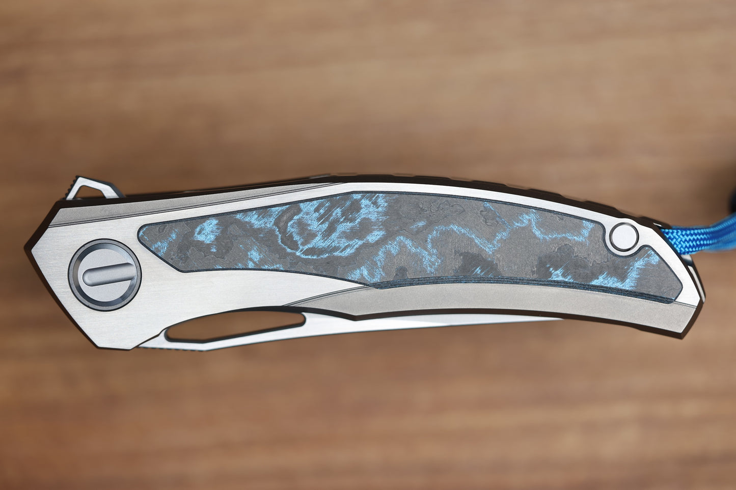 SHIROGOROV QUANTUM BLKM - TITANIUM/OCEAN BLUE CARBOTI HANDLE - S90V BLADE - SRRBS
