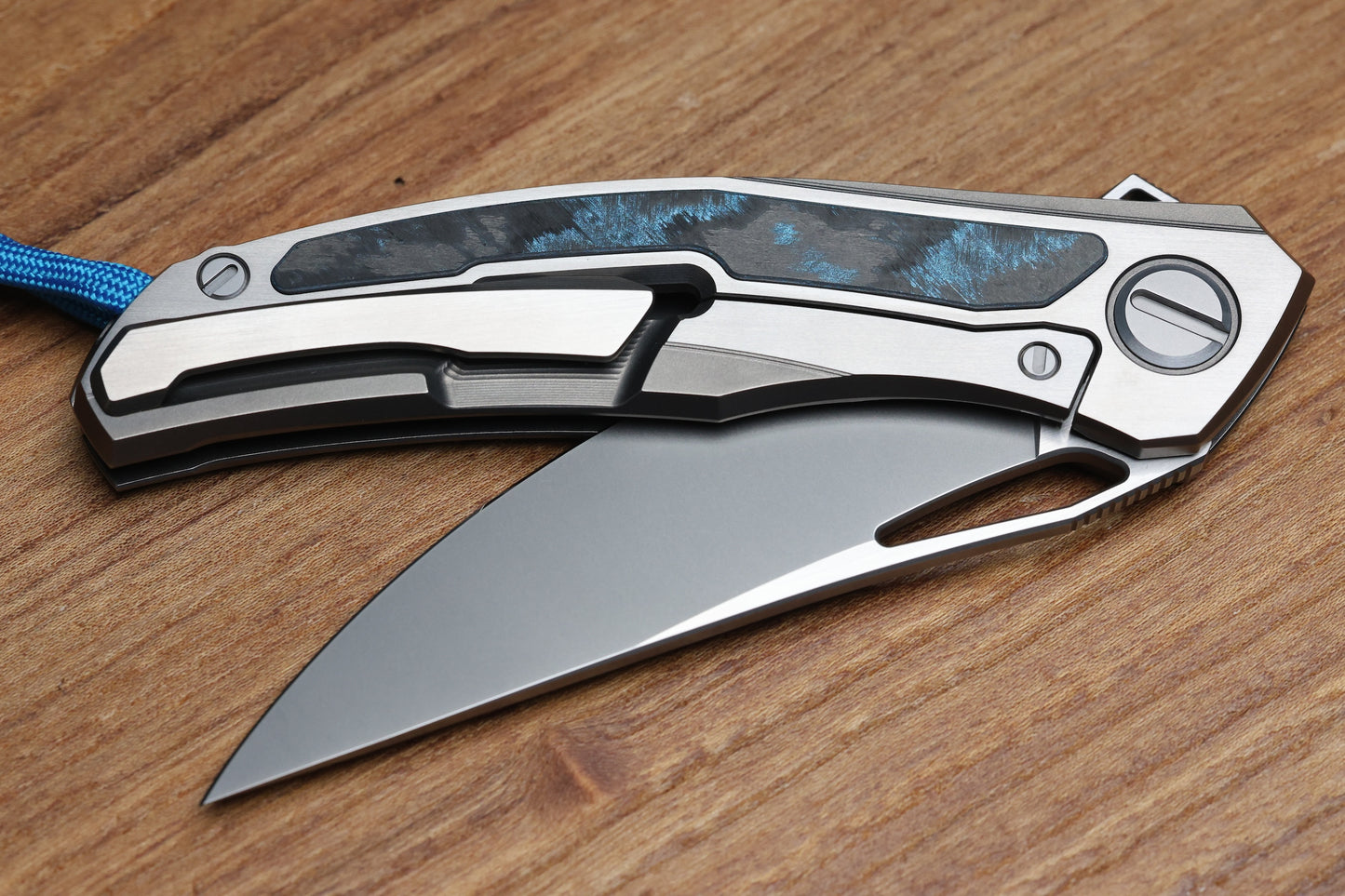 SHIROGOROV QUANTUM BLKM - TITANIUM/OCEAN BLUE CARBOTI HANDLE - S90V BLADE - SRRBS