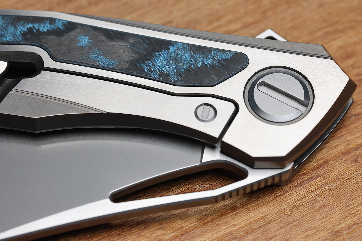 SHIROGOROV QUANTUM BLKM - TITANIUM/OCEAN BLUE CARBOTI HANDLE - S90V BLADE - SRRBS