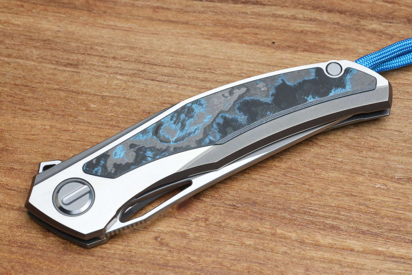 SHIROGOROV QUANTUM BLKM - TITANIUM/OCEAN BLUE CARBOTI HANDLE - S90V BLADE - SRRBS