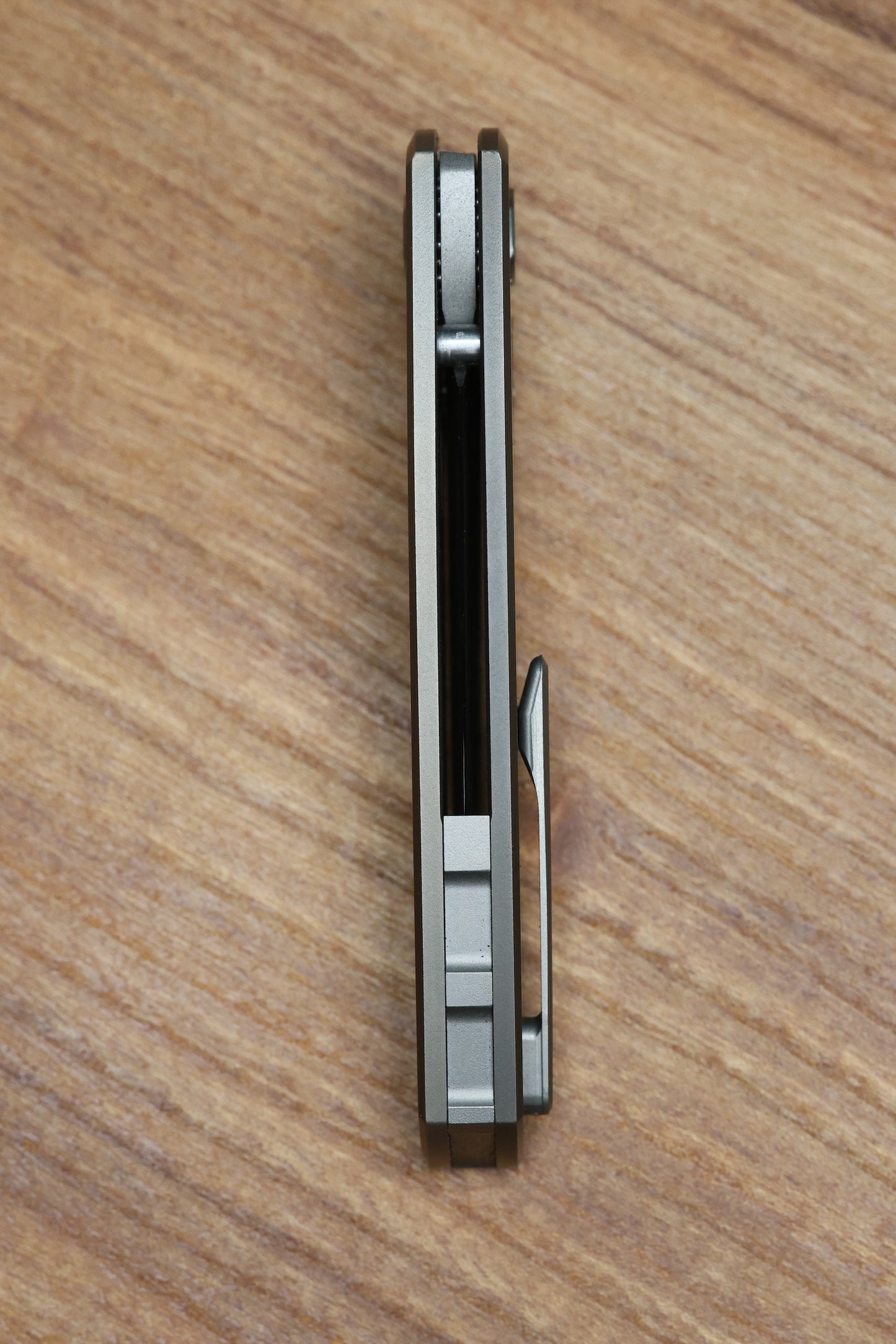 SHARKNIVCO MINI WAKA HEAT ANODIZED TITANIUM SCALES DIAMOND BLASTED RWL 34 BLADE