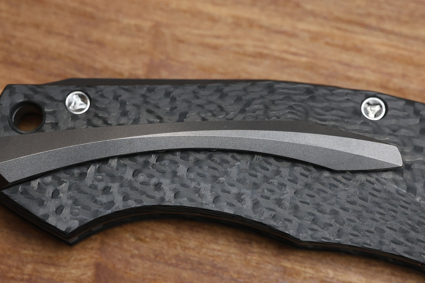 SHIROGOROV "LIMITED EDITION" DMITRY SINKEVICH DESIGN PERO - CARBON FIBER HANDLE - VANAX 37 BLADE - MRBS