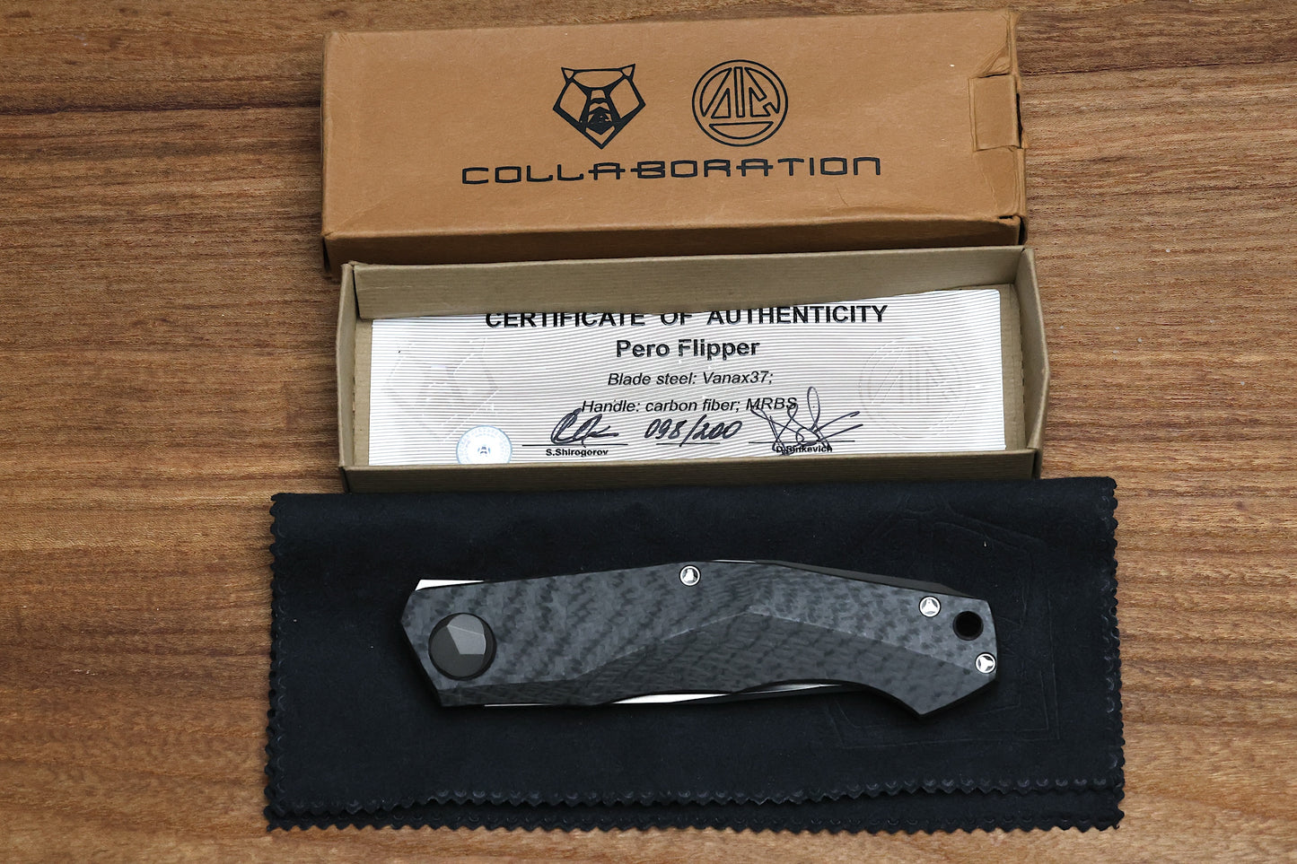 SHIROGOROV "LIMITED EDITION" DMITRY SINKEVICH DESIGN PERO - CARBON FIBER HANDLE - VANAX 37 BLADE - MRBS