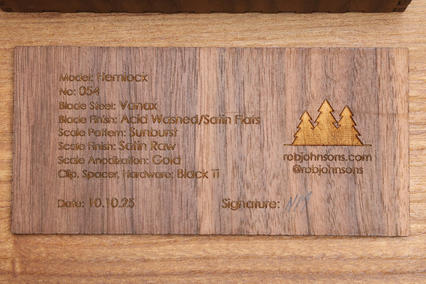 ROBJOHNSONS HEMLOCK #054