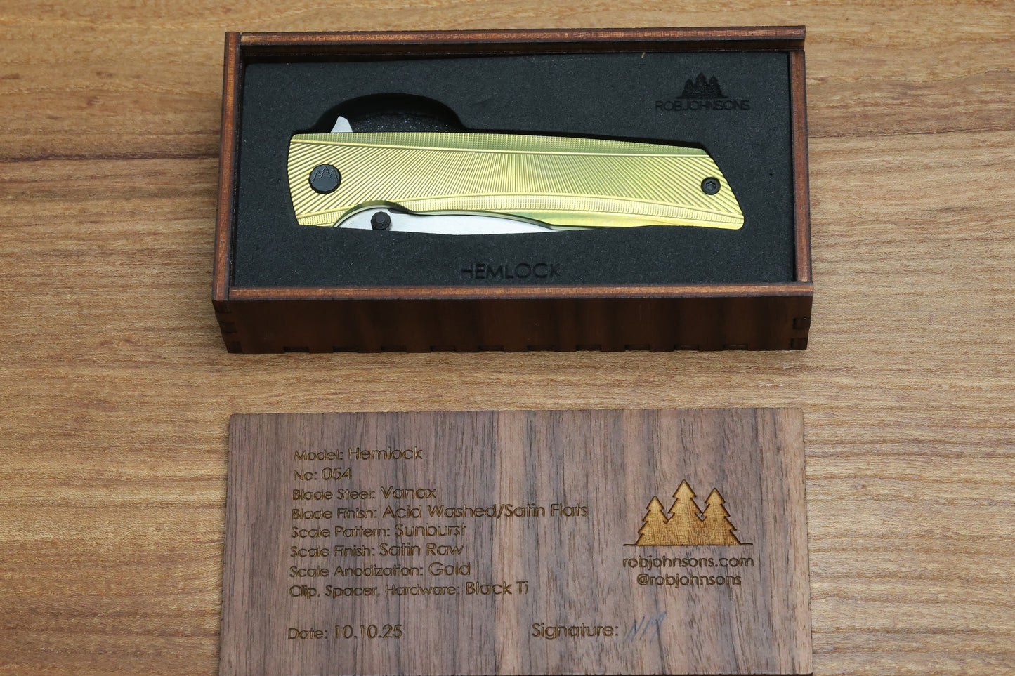 ROBJOHNSONS HEMLOCK #054