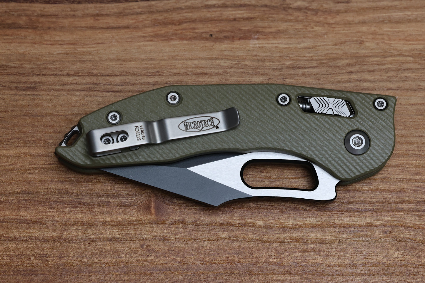 MICROTECH KNIVES MANUAL STITCH RAM LOK FLUTED OD GREEN G-10 & TWO TONE BLACK M390MK 169RL-1 FLGTOD