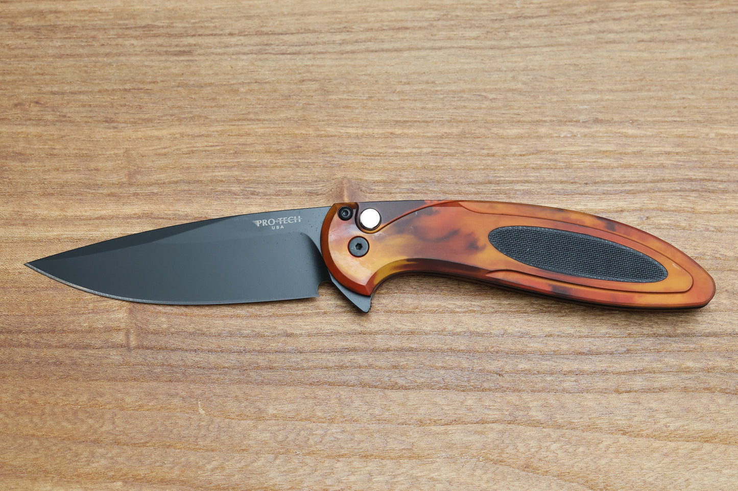 PRO-TECH CAMBRIA FLIPPER DEL FUEGO HANDLE W/BLACK LIP PEARL BUTTON- DLC MAGNACUT BLADE,  CF2103-DF