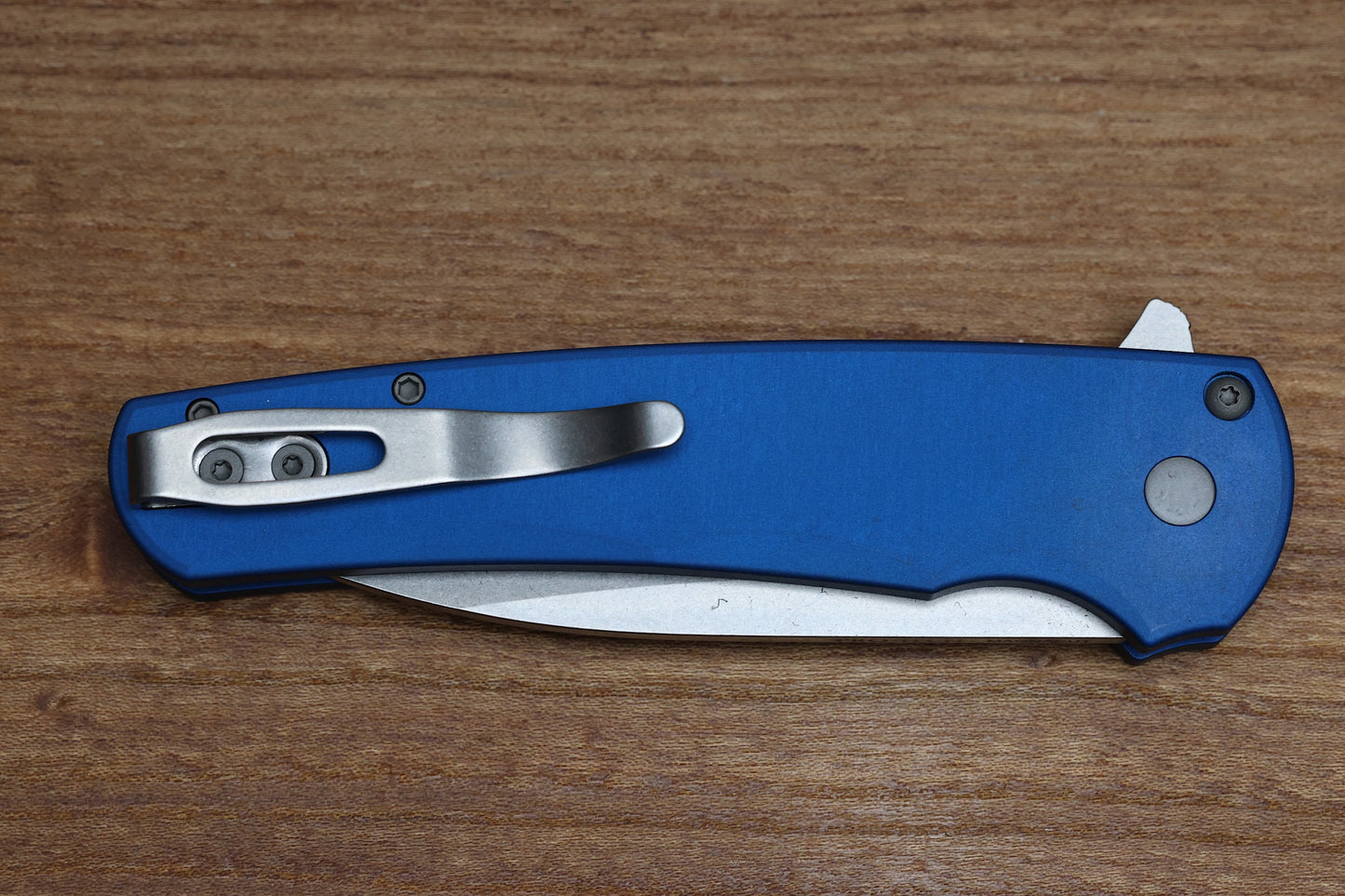 PRO-TECH MALIBU SMOOTH BLUE HANDLE & STONEWASH MAGNACUT WHARNCLIFFE BLADE 5301