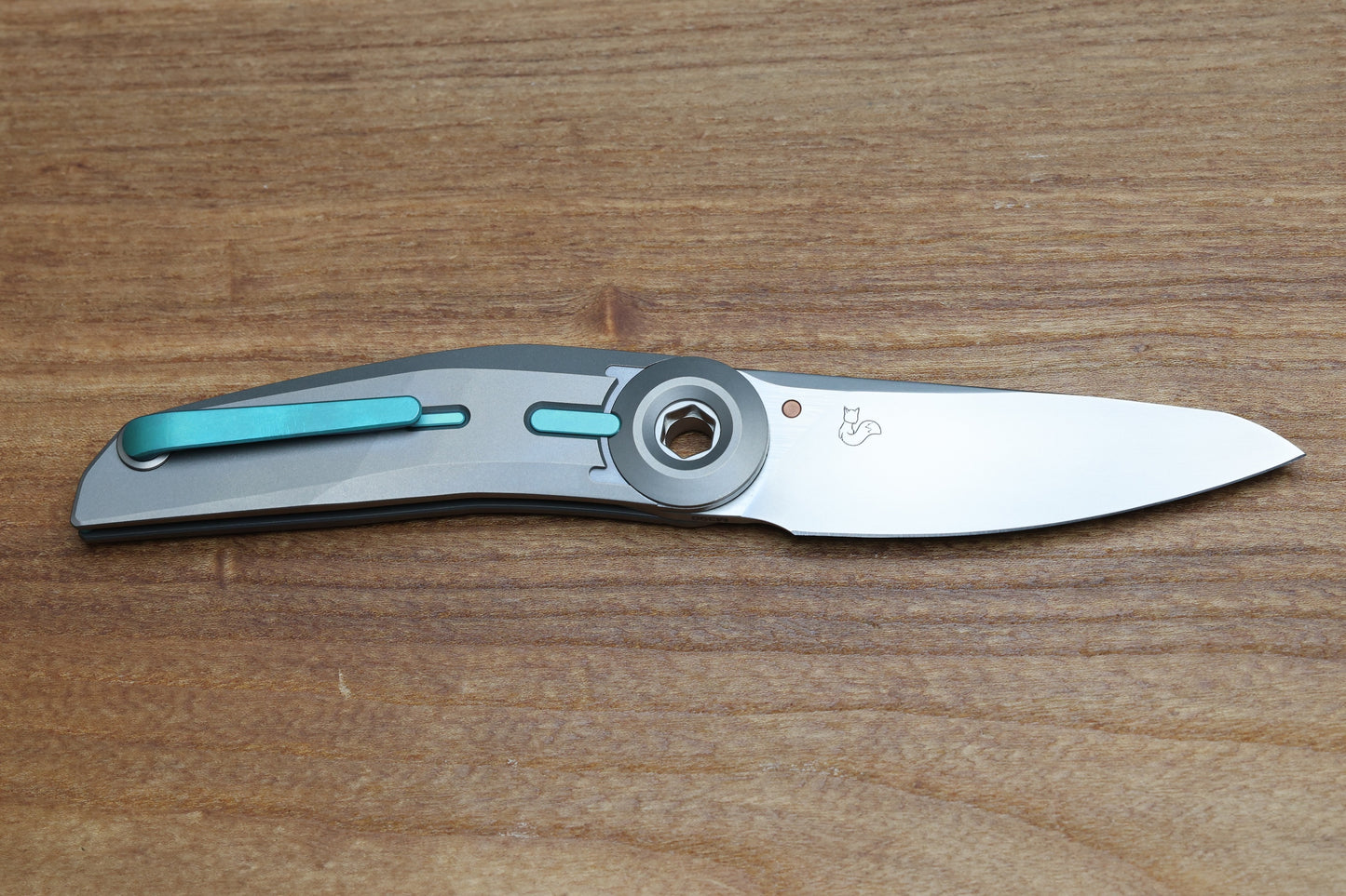 REATE KNIVES VULPEX VK TRON- TITANIUM BEAD BLAST W/CYAN BLUE ACCENTS & M390 BLADE