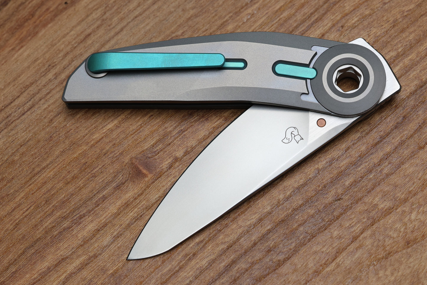 REATE KNIVES VULPEX VK TRON- TITANIUM BEAD BLAST W/CYAN BLUE ACCENTS & M390 BLADE