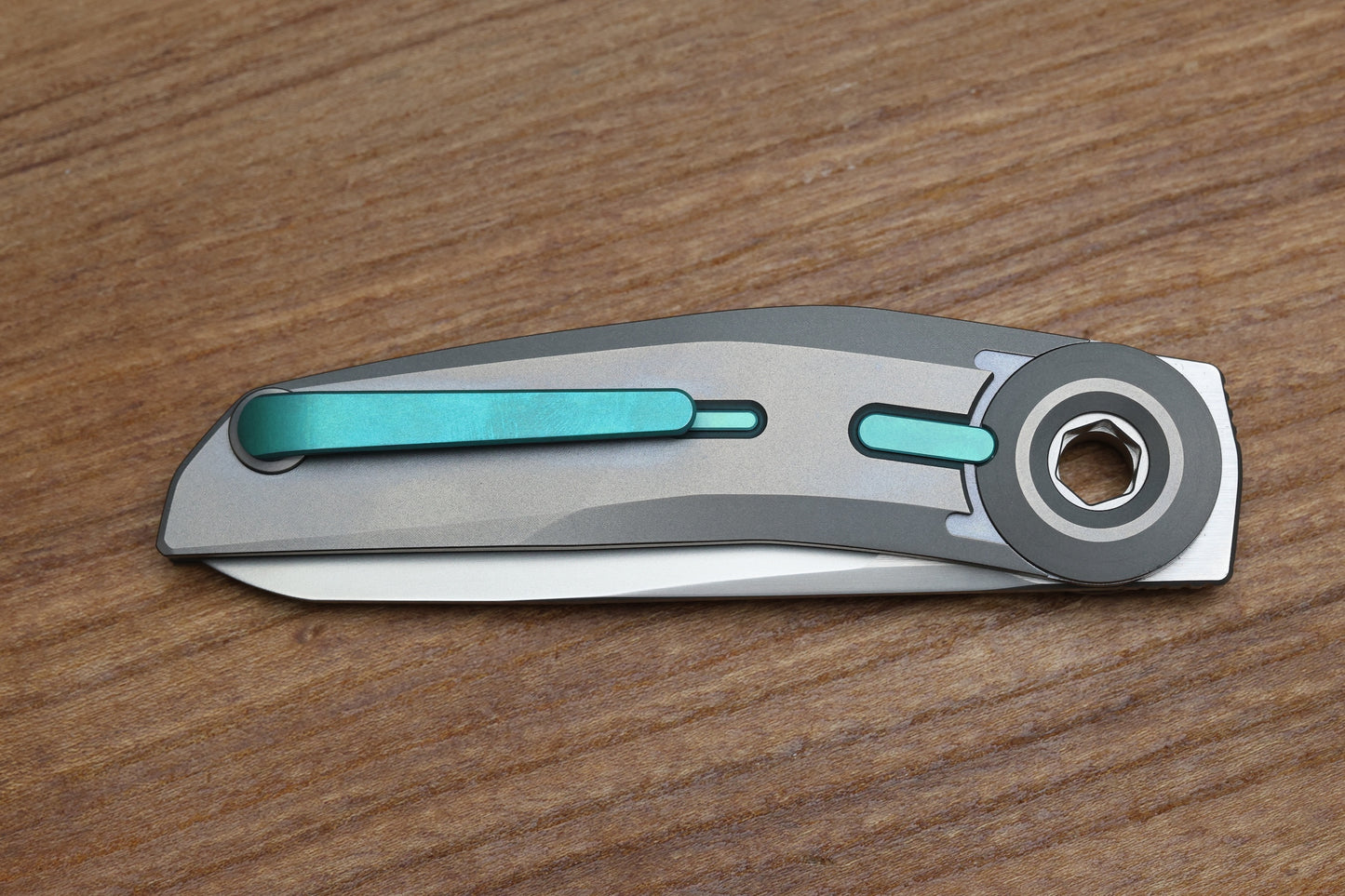 REATE KNIVES VULPEX VK TRON- TITANIUM BEAD BLAST W/CYAN BLUE ACCENTS & M390 BLADE